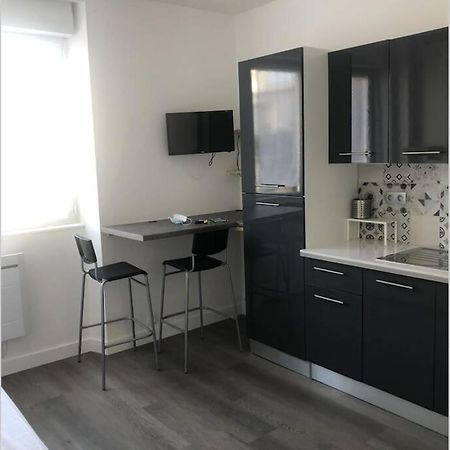 Yannadal/Studio Cosy Avec Vraie Cuisine A Recouvrance/ Proche Tram/Bus Et Proximite Avec L'Arsenal Apartment Brest Exterior foto